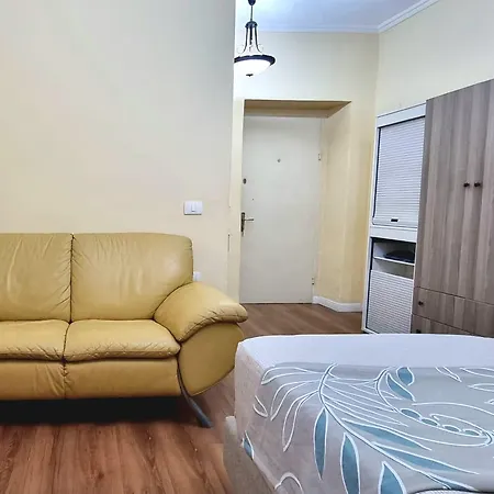 Appartamento Myslym Shyri Cozy *