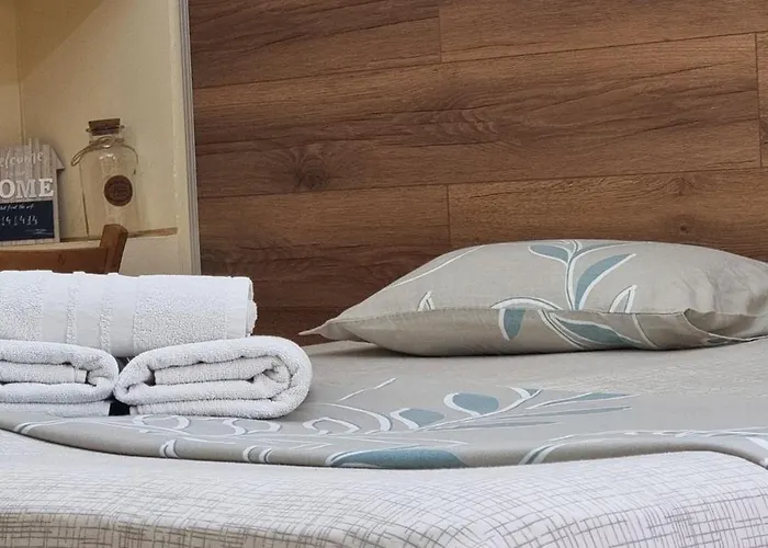 Myslym Shyri Cozy * Τίρανα